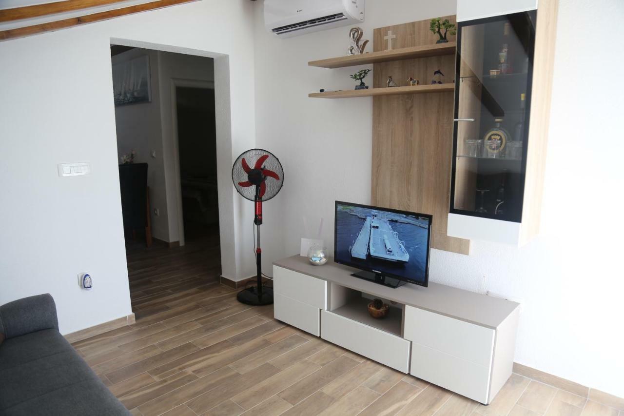 Apartment Drazan Шибеник Екстер'єр фото